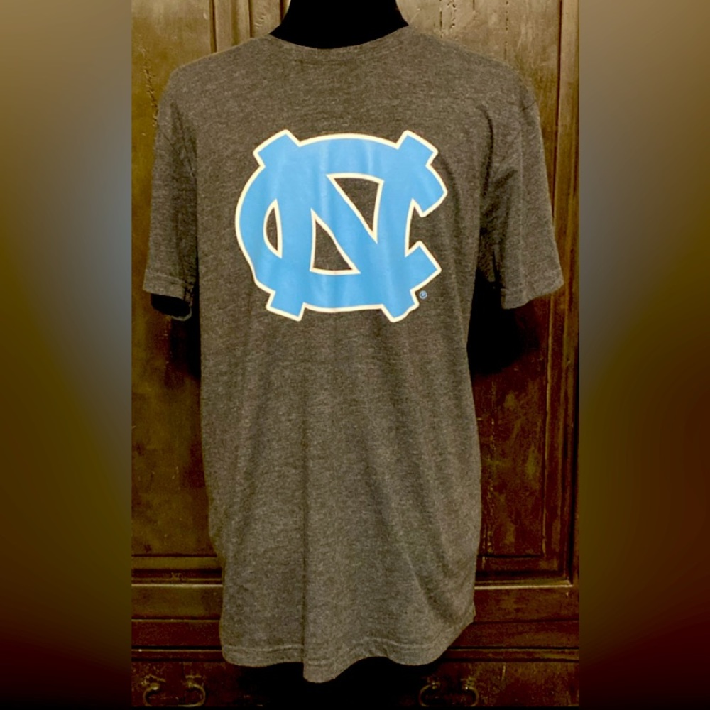 E5 unisex short sleeves UNC t-shirt- size LARGE